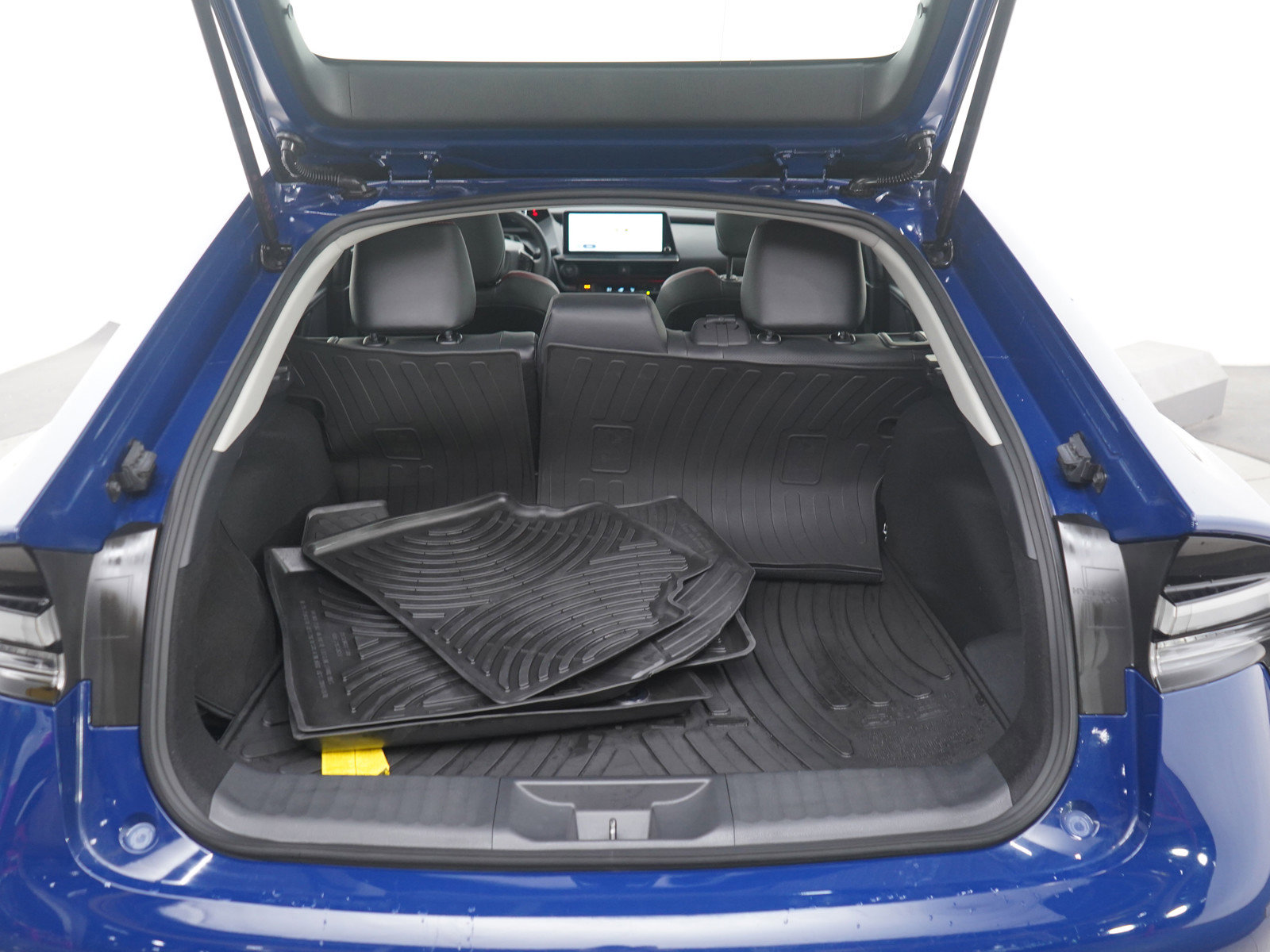 Used 2026 Toyota Prius Plug-In Hybrid image 18