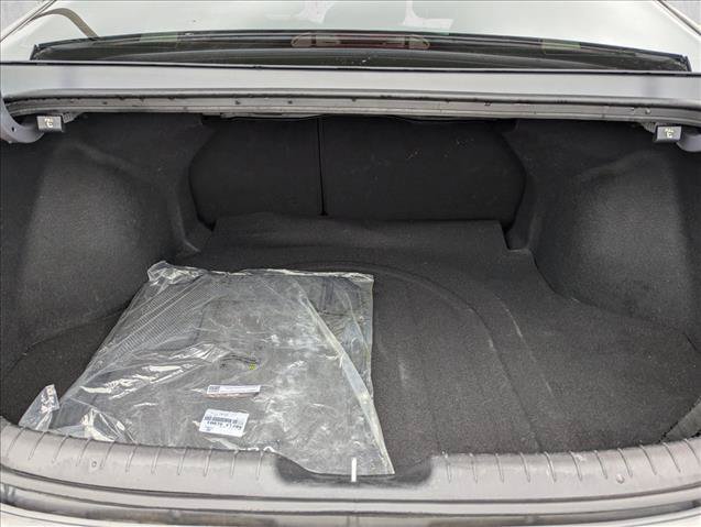 Used 2025 Hyundai Elantra SEL FWD image 30