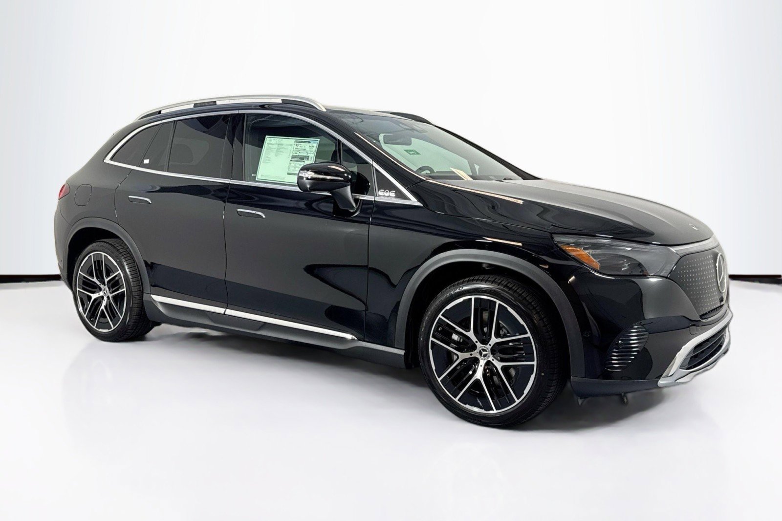 New 2026 Mercedes-Benz EQE 320+ SUV image 3