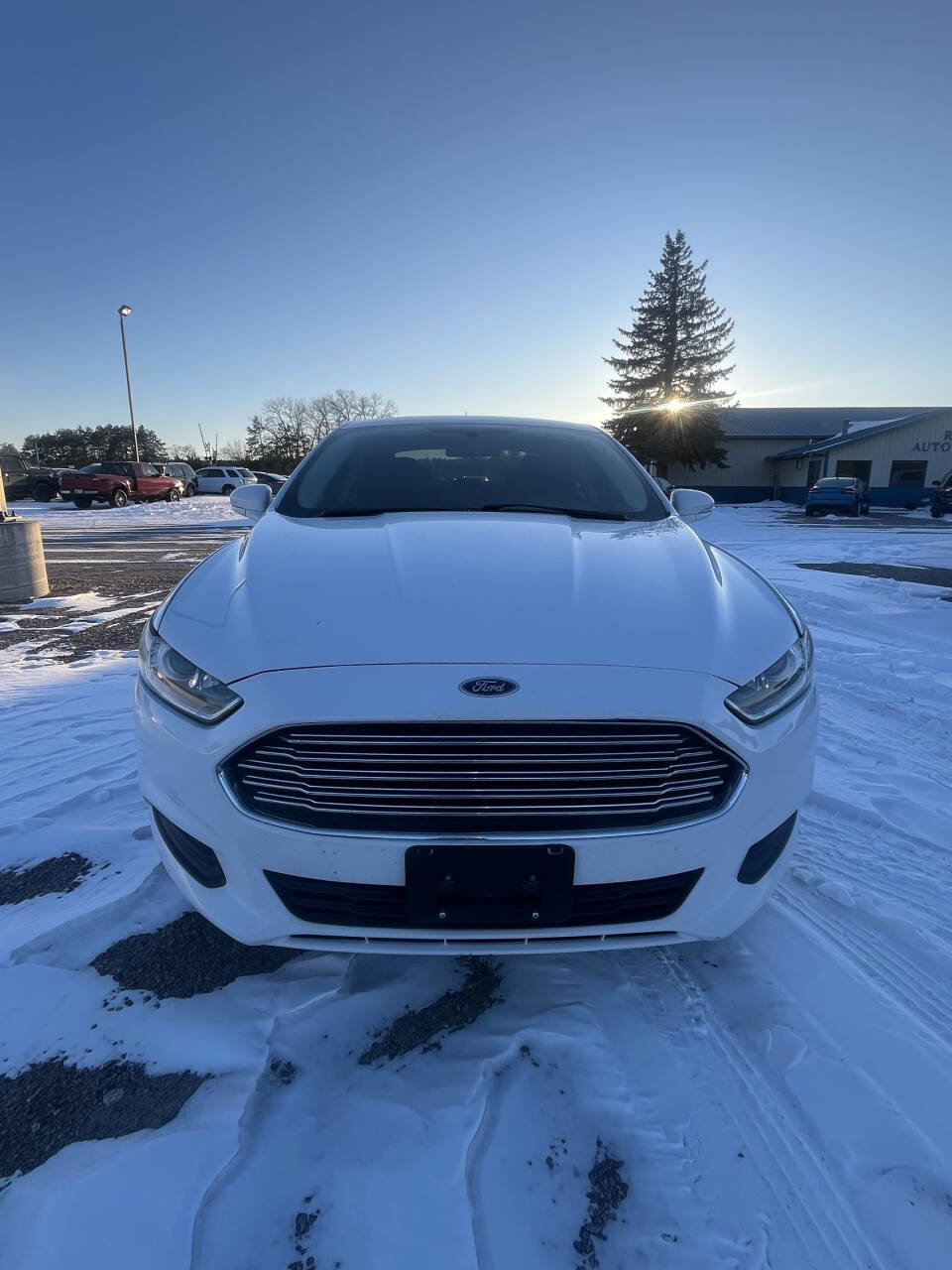 Used 2014 Ford Fusion SE image 9