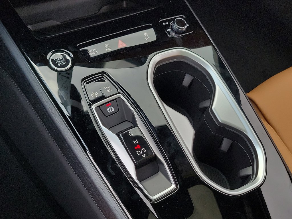 New 2026 Audi A6 Premium Plus AWD/4WD image 15
