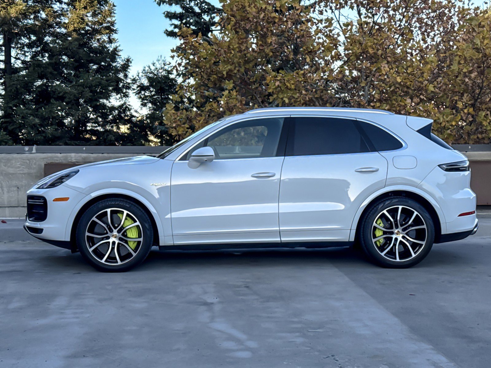 Used 2021 Porsche Cayenne Turbo S image 2