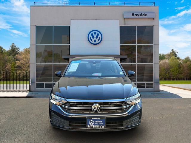 Certified 2023 Volkswagen Jetta SE w/ Panoramic Sunroof Package video 2