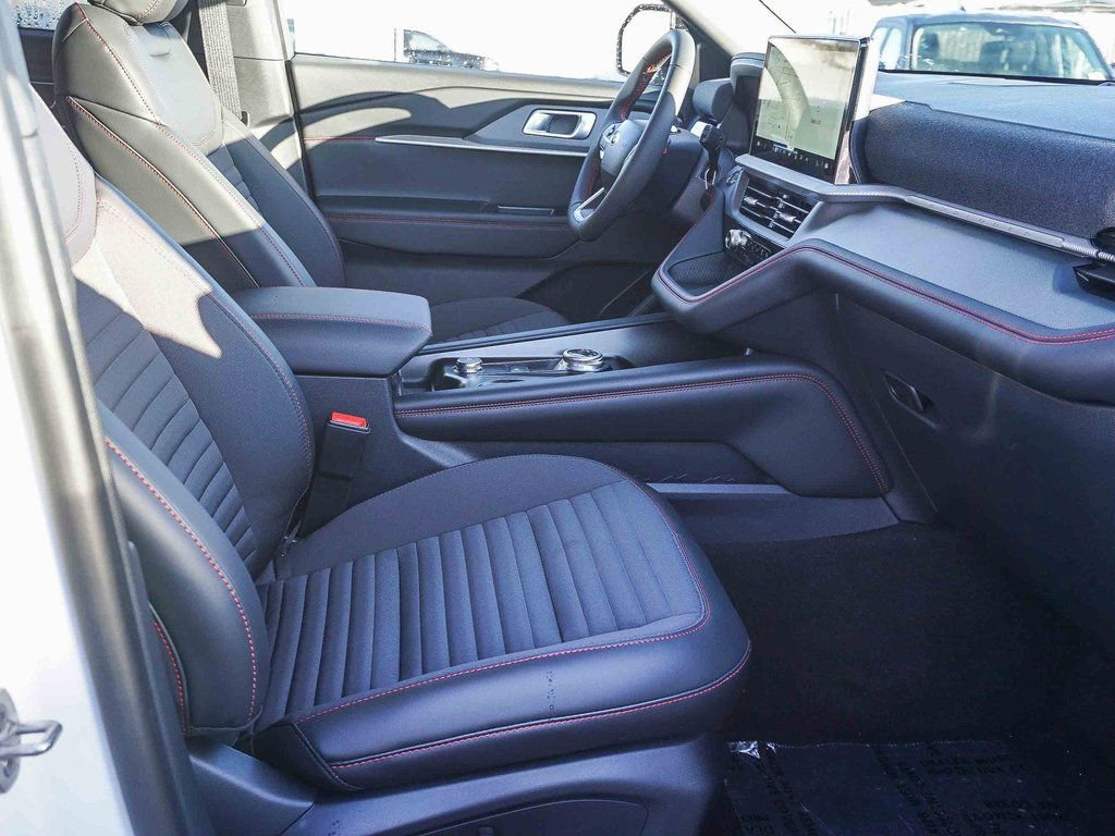 New 2026 Ford Explorer ST-Line w/ ST-Line Street Pack image 12