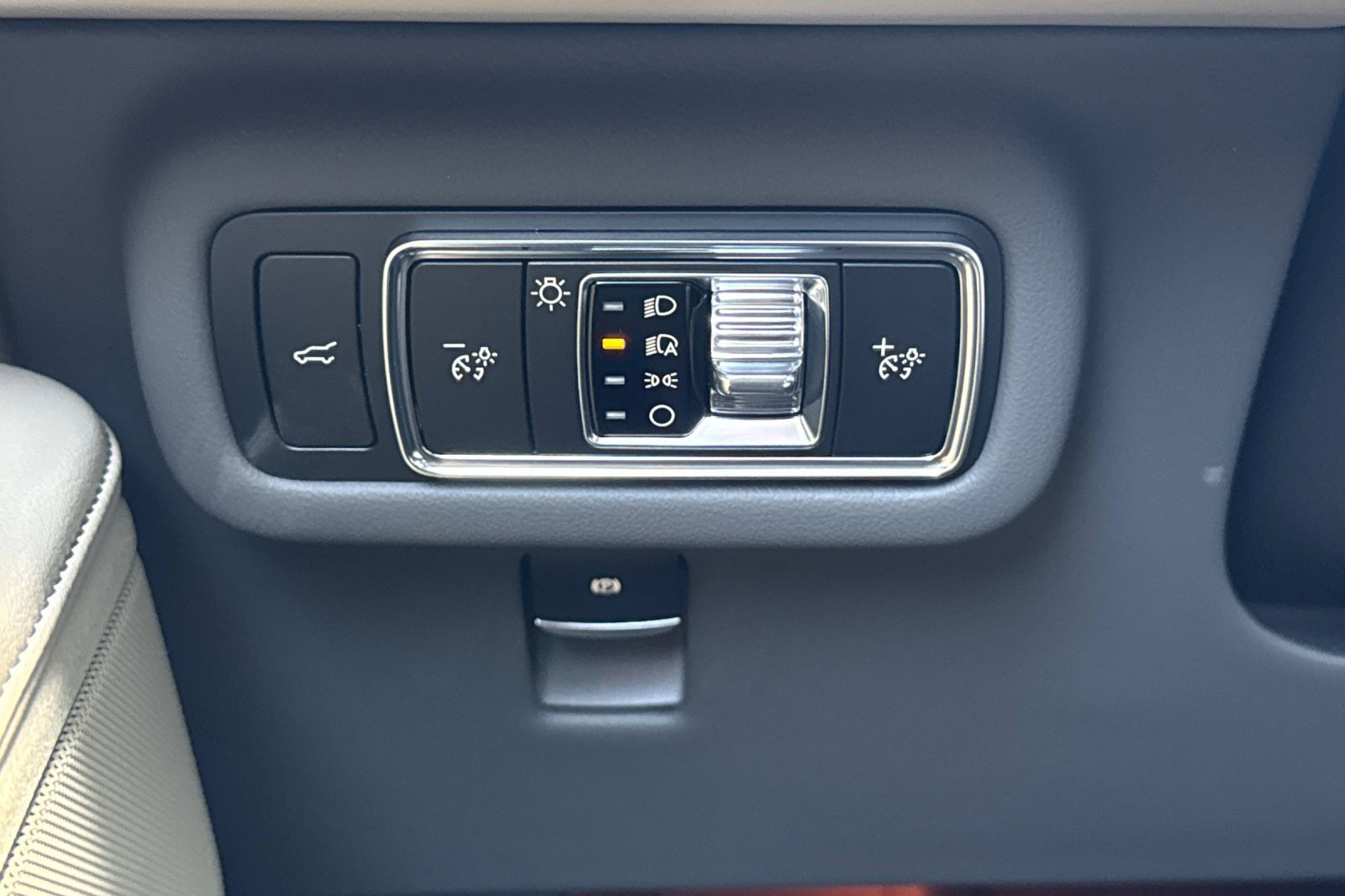 New 2025 Lincoln Nautilus Reserve w/ Jet Appearance Package image 27