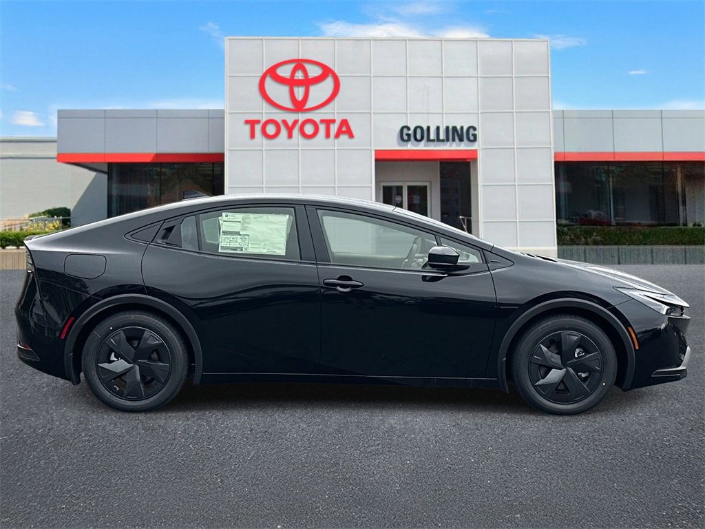 New 2026 Toyota Prius Plug-In Hybrid image 2