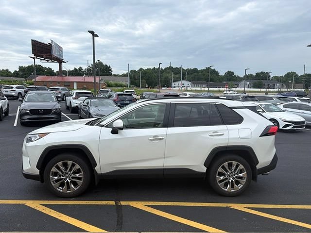 Used 2020 Toyota RAV4 Limited w/ All Weather Liner Package AWD/4WD image 3