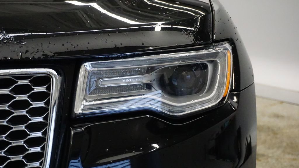 Certified 2017 Jeep Grand Cherokee Overland image 12
