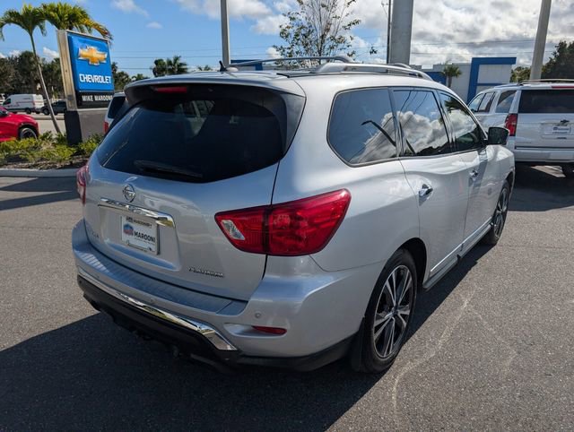 Used 2018 Nissan Pathfinder Platinum image 12