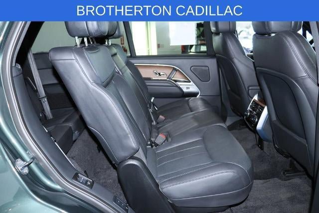 Used 2025 Land Rover Range Rover Long Wheelbase SE AWD/4WD image 32