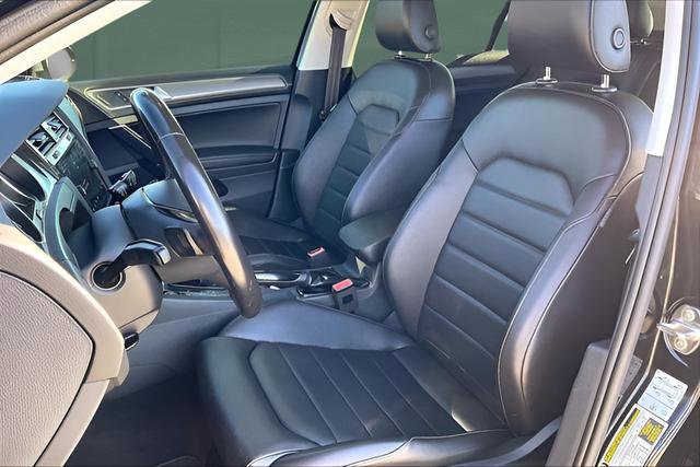 Used 2018 Volkswagen Golf Alltrack SEL image 11