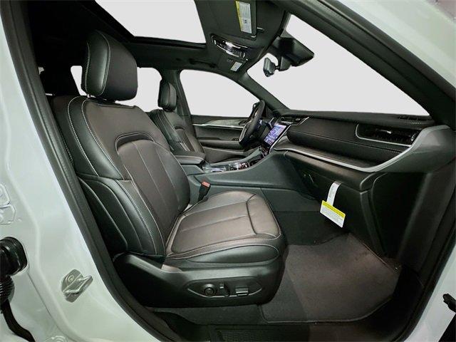 New 2025 Jeep Grand Cherokee L Limited image 33