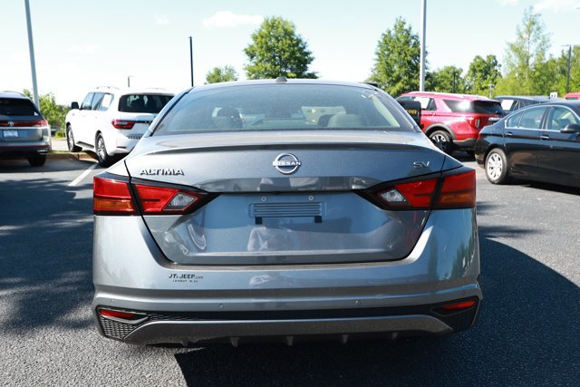 Used 2024 Nissan Altima 2.5 SV FWD image 7