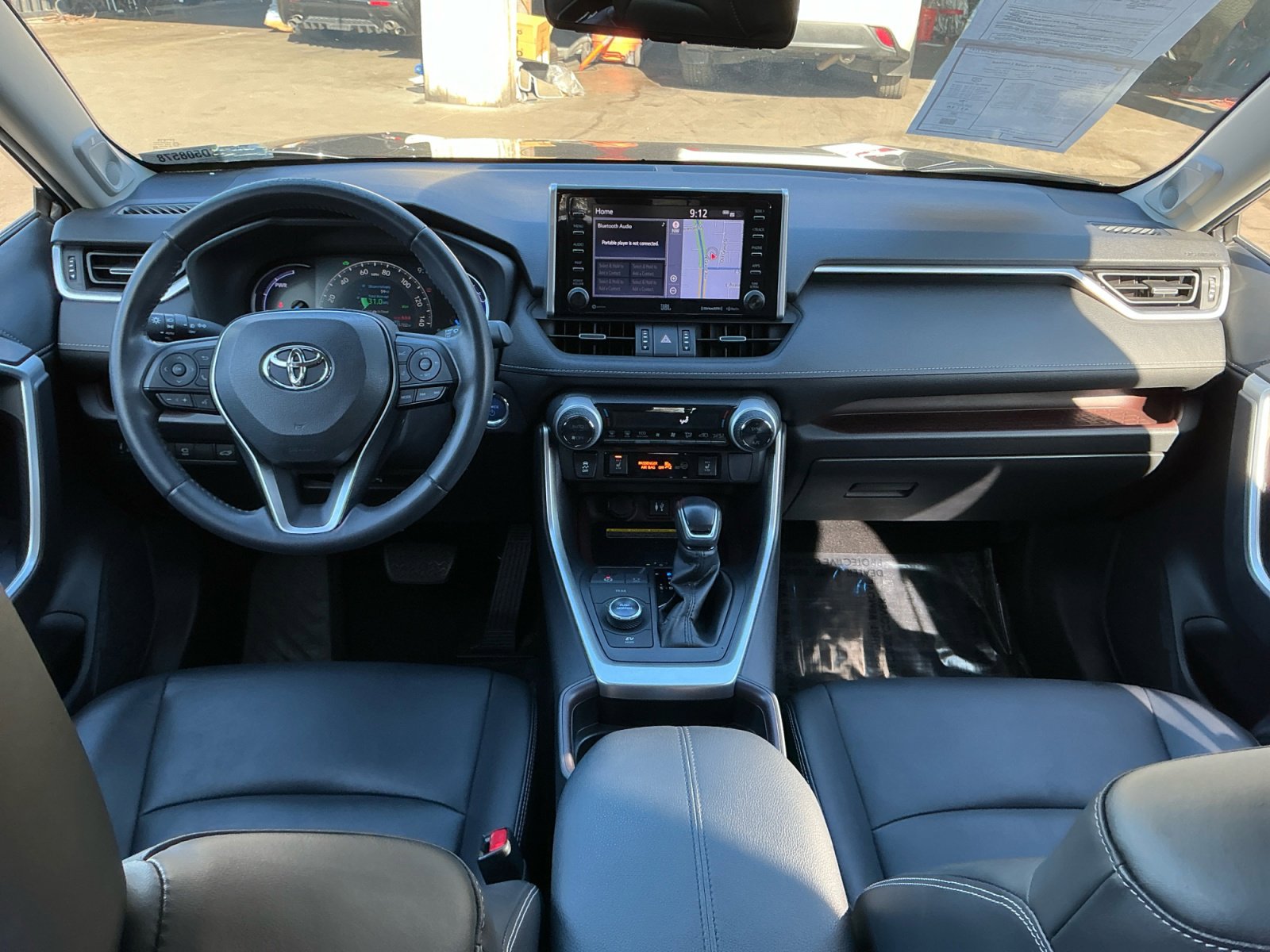 Used 2019 Toyota RAV4 Limited image 18