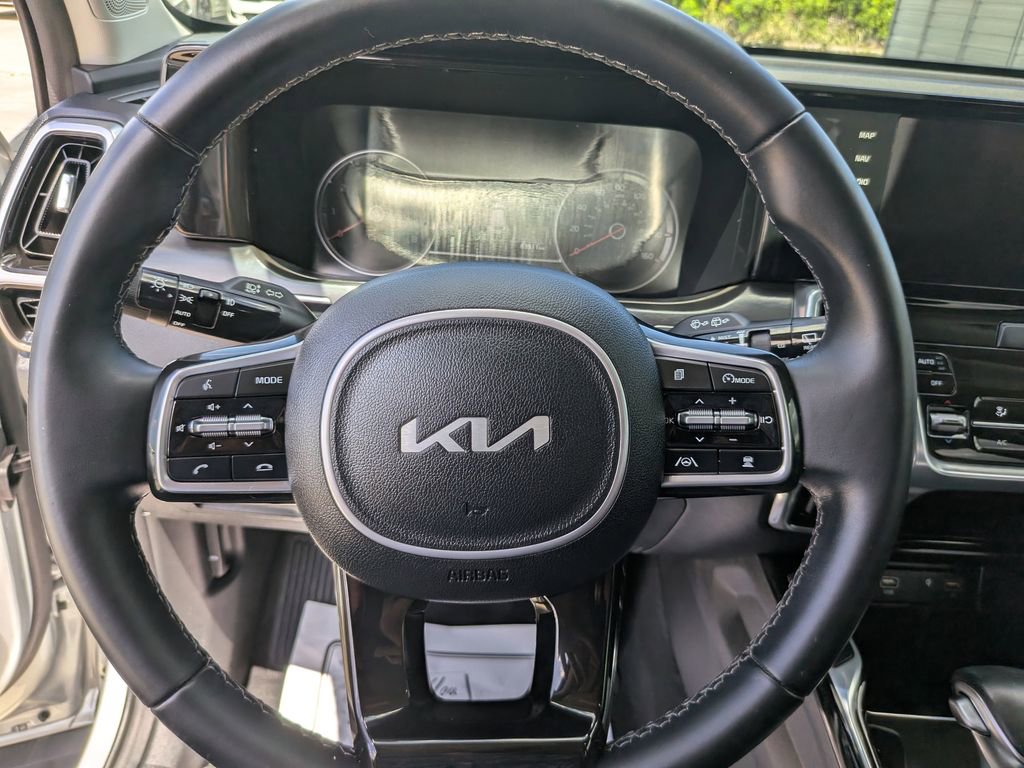 Certified 2022 Kia Sorento SX FWD image 26