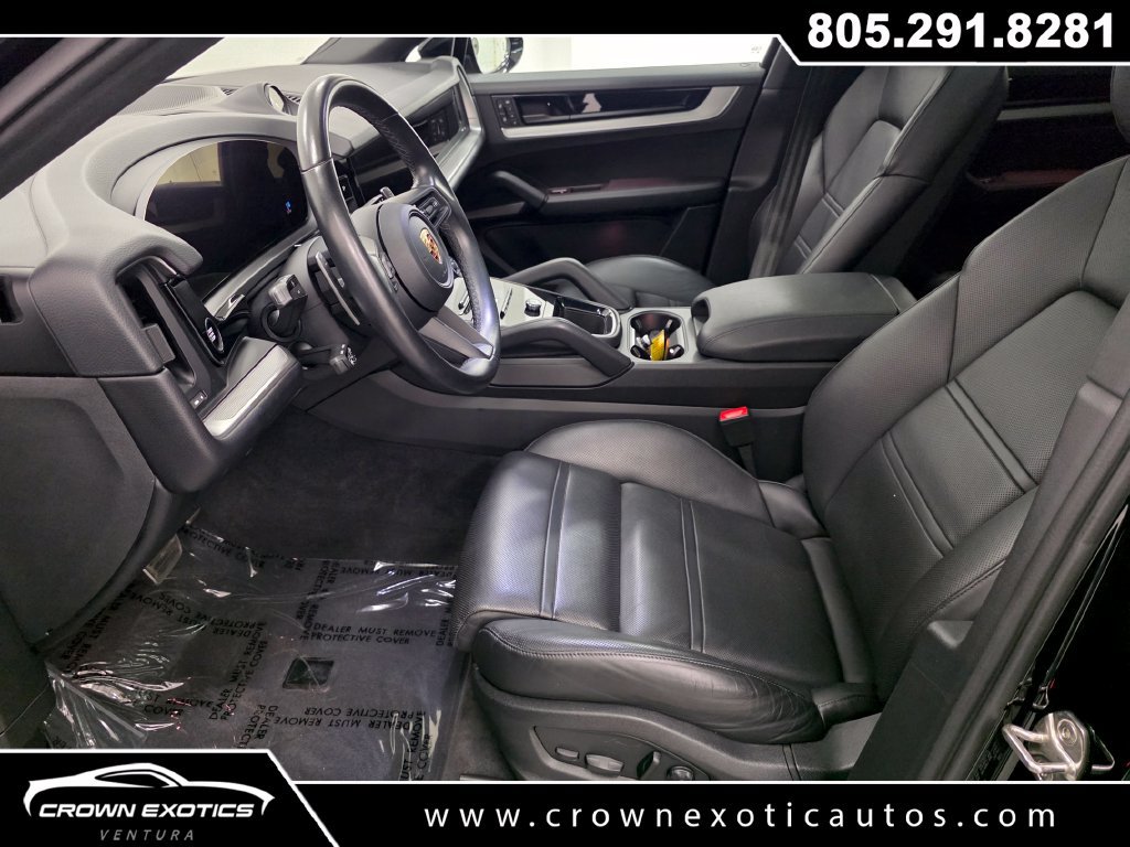 Used 2024 Porsche Cayenne S AWD/4WD image 23