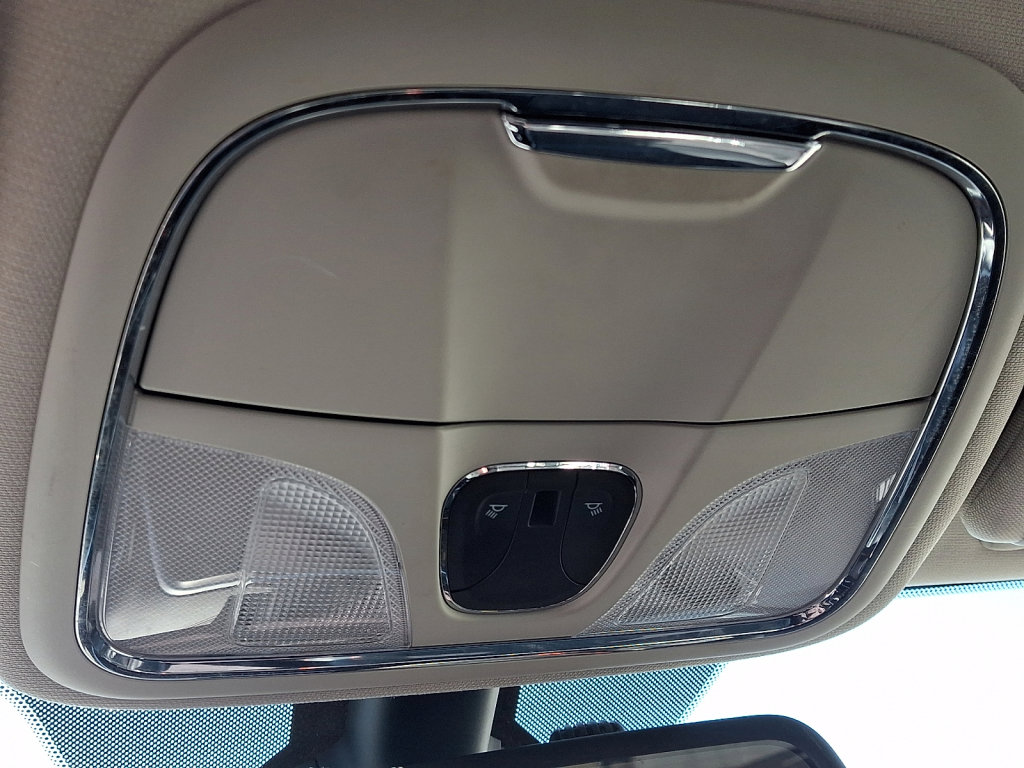 Used 2014 Jeep Cherokee Trailhawk image 32