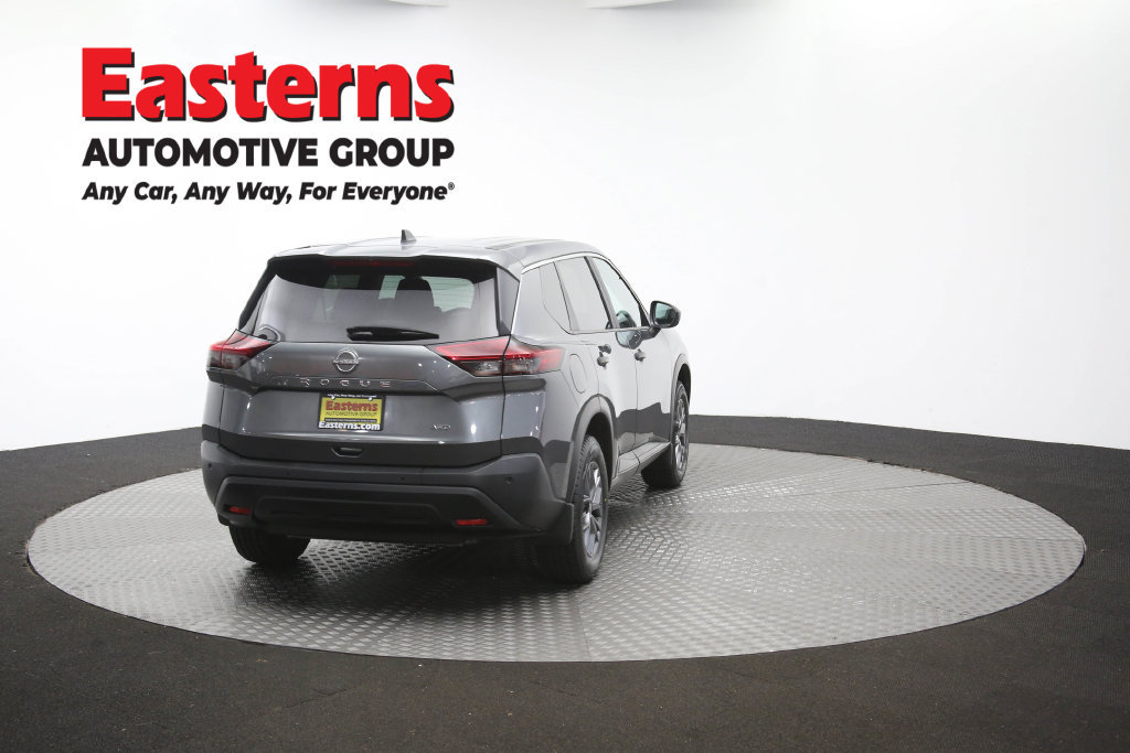 Used 2023 Nissan Rogue S AWD/4WD image 40