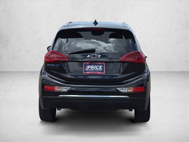 Used 2021 Chevrolet Bolt Premier w/ Infotainment Package FWD image 7
