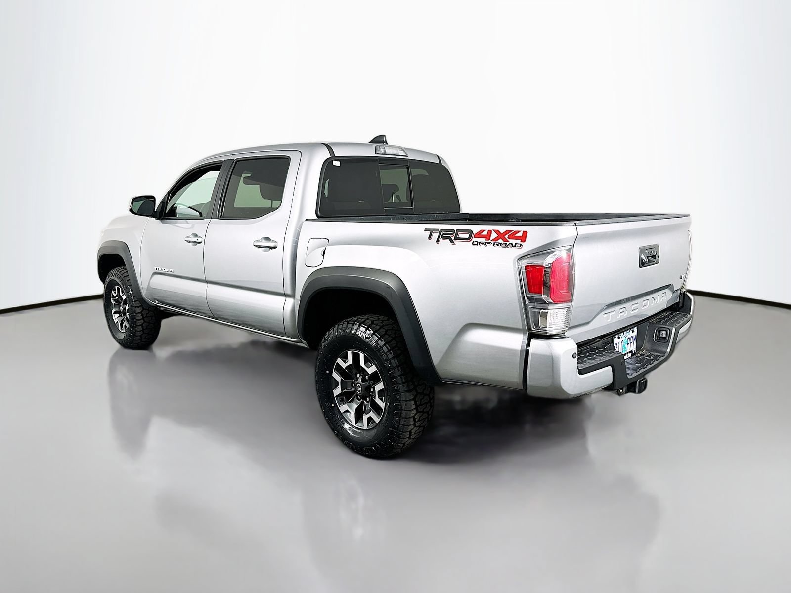 Certified 2023 Toyota Tacoma TRD Off-Road w/ Technology Package AWD/4WD image 5