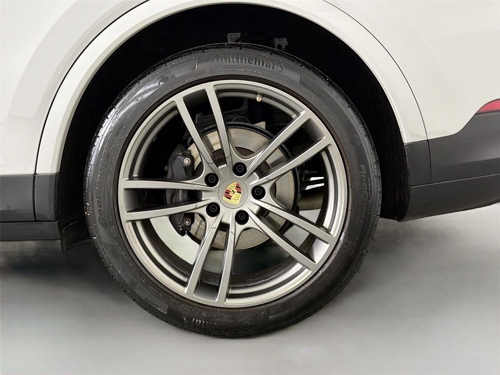 Certified 2022 Porsche Cayenne Platinum Edition AWD/4WD image 12