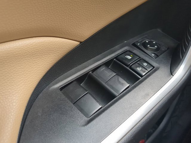 Used 2021 Toyota RAV4 XLE image 22