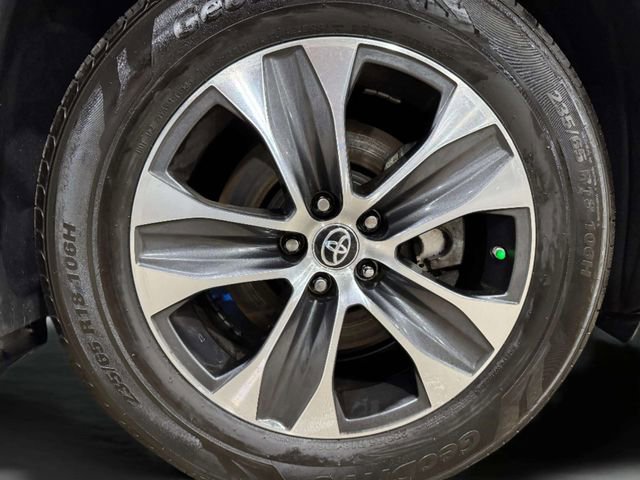 Used 2023 Toyota Highlander XLE image 34