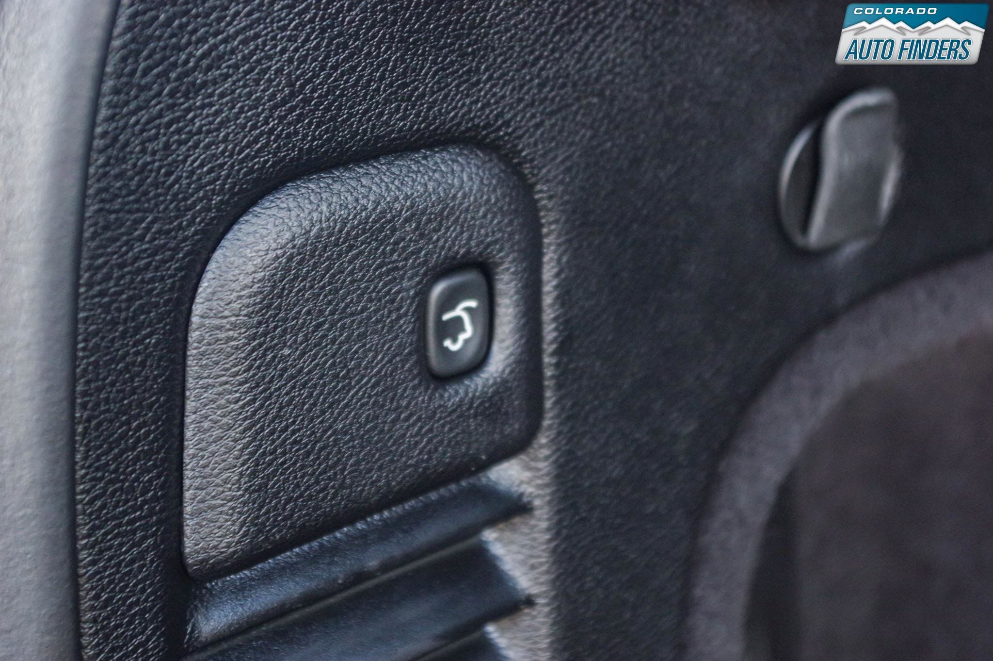 Used 2012 Jeep Grand Cherokee SRT8 w/ Luxury Group II AWD/4WD image 29