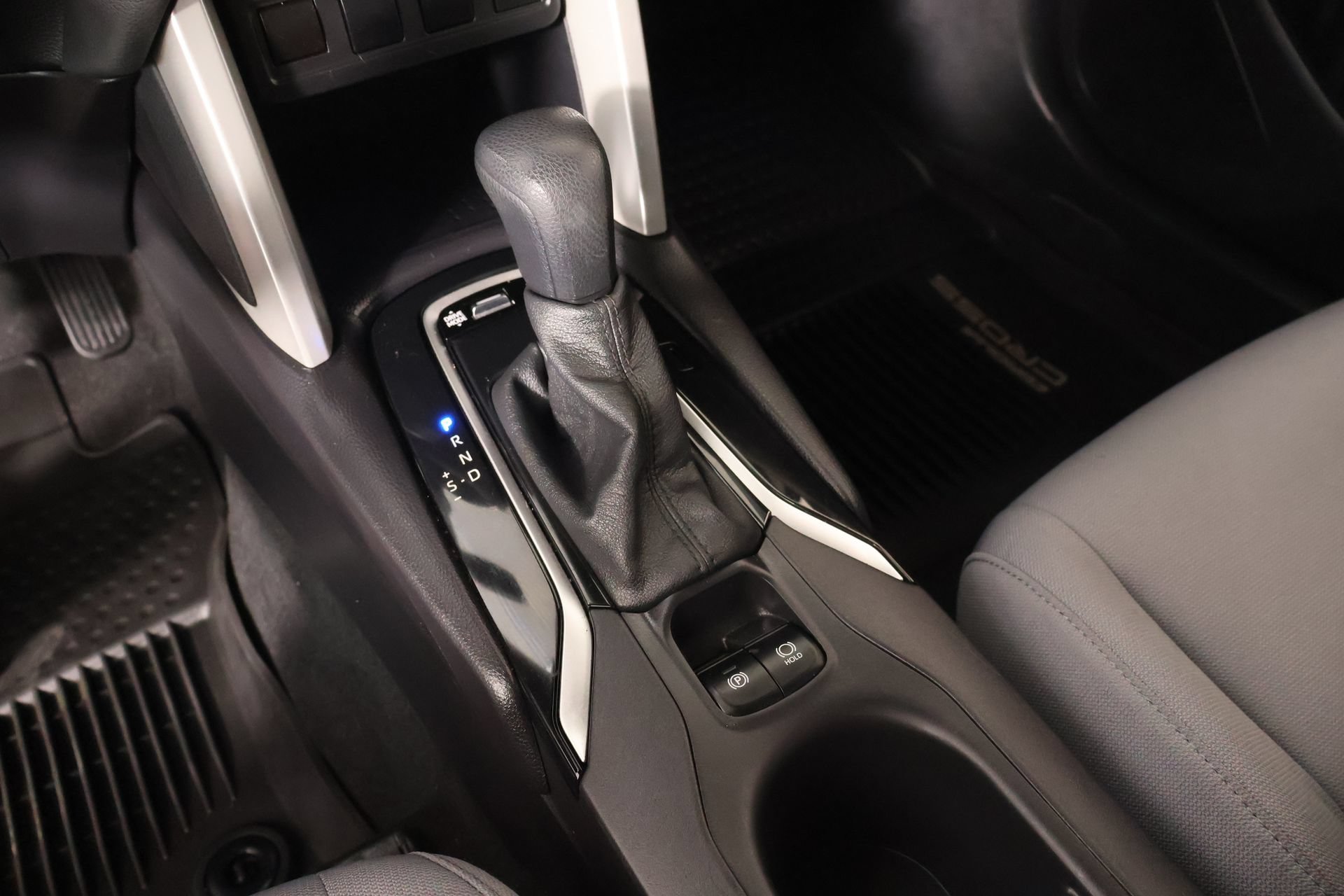 Used 2025 Toyota Corolla Cross AWD Hybrid image 7