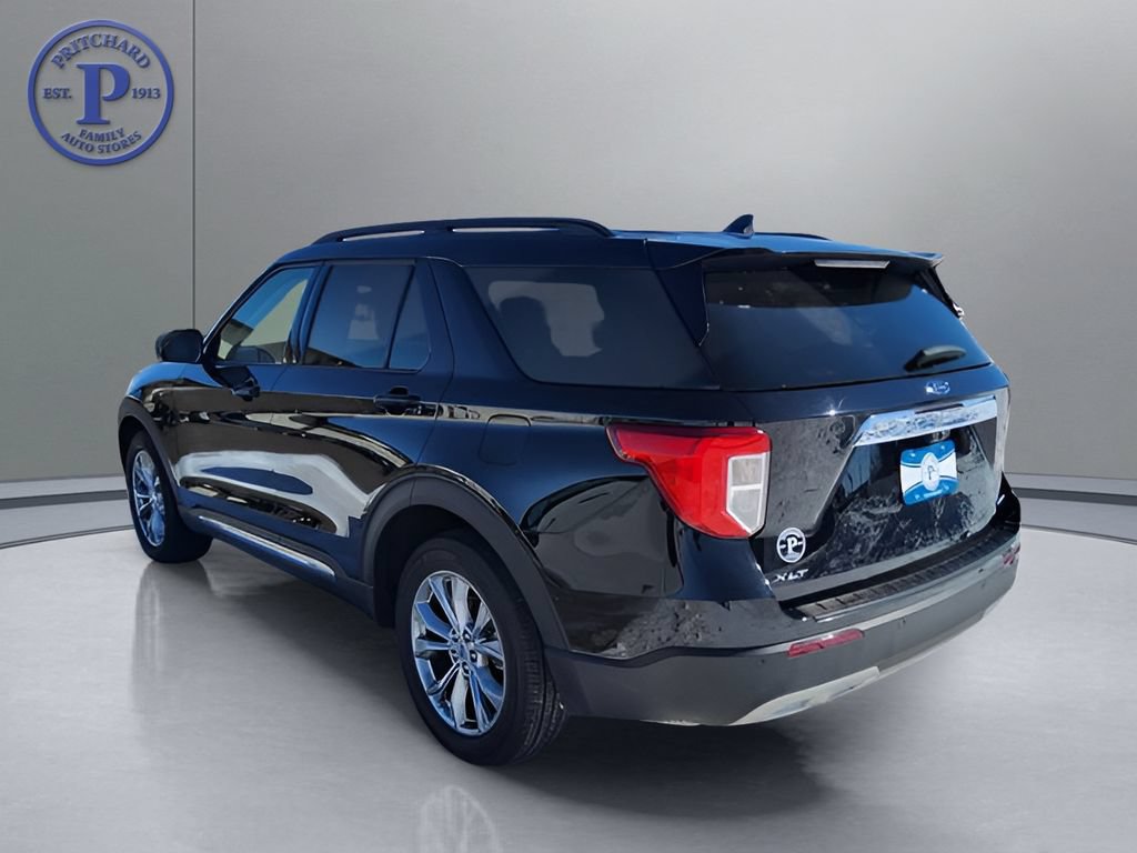 Used 2024 Ford Explorer XLT w/ Equipment Group 202A AWD/4WD image 5