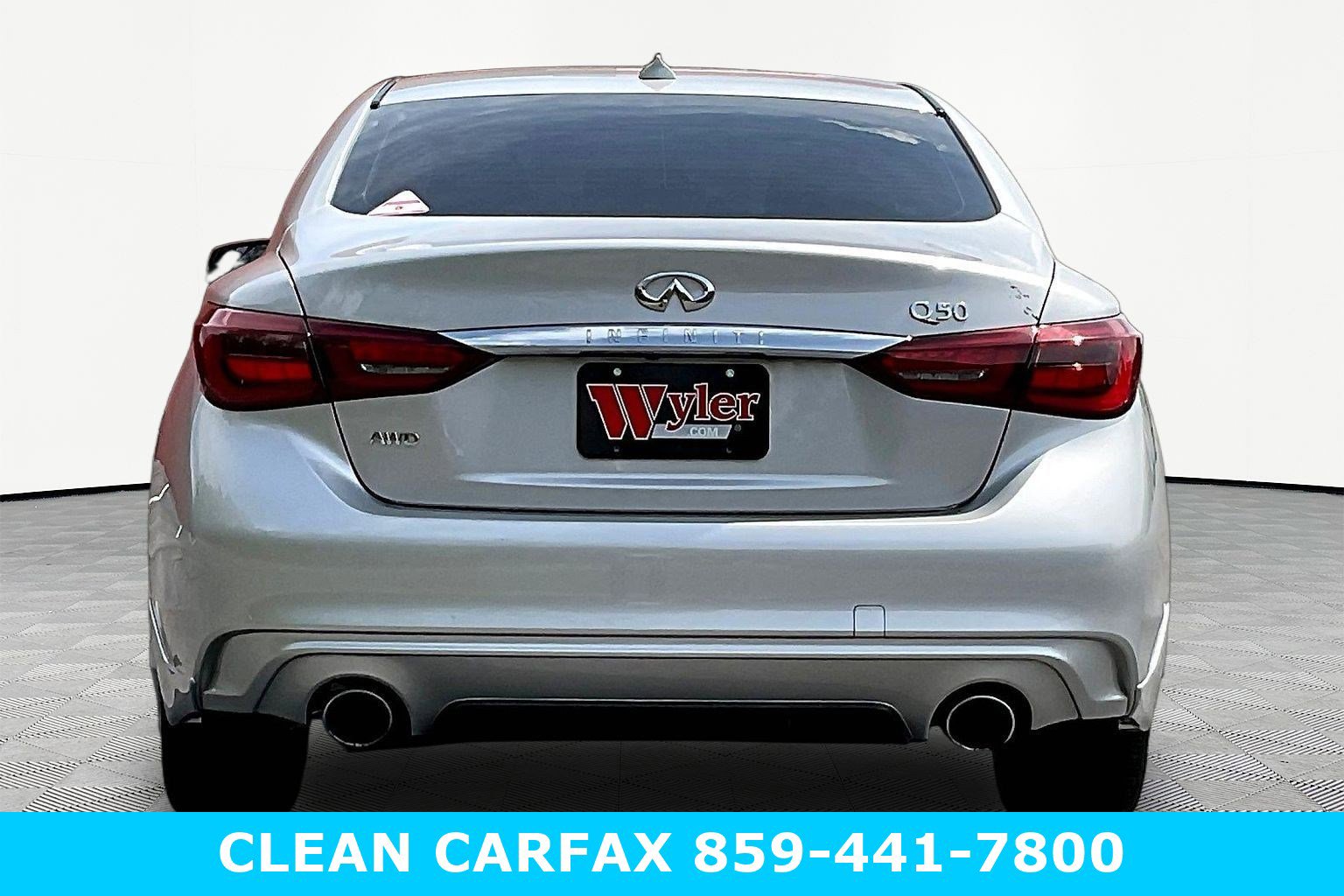 Used 2018 INFINITI Q50 Luxe w/ Essential Package (3.0T Luxe) AWD/4WD image 5