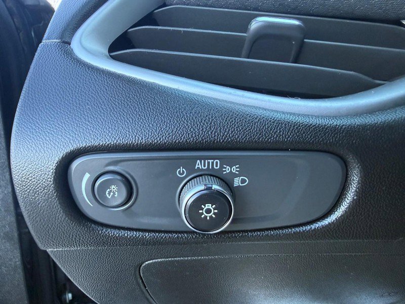 Used 2023 Chevrolet Malibu LT image 18