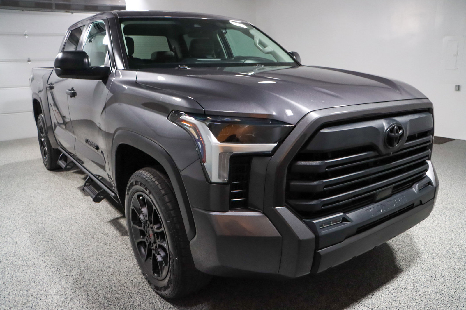 Used 2024 Toyota Tundra SR5 AWD/4WD image 5