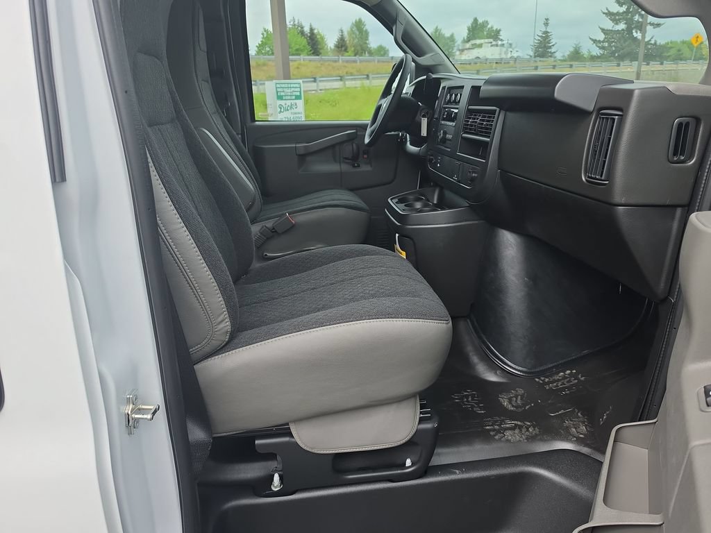 New 2026 Chevrolet Express 3500 Extended w/ Driver Convenience Package RWD image 24