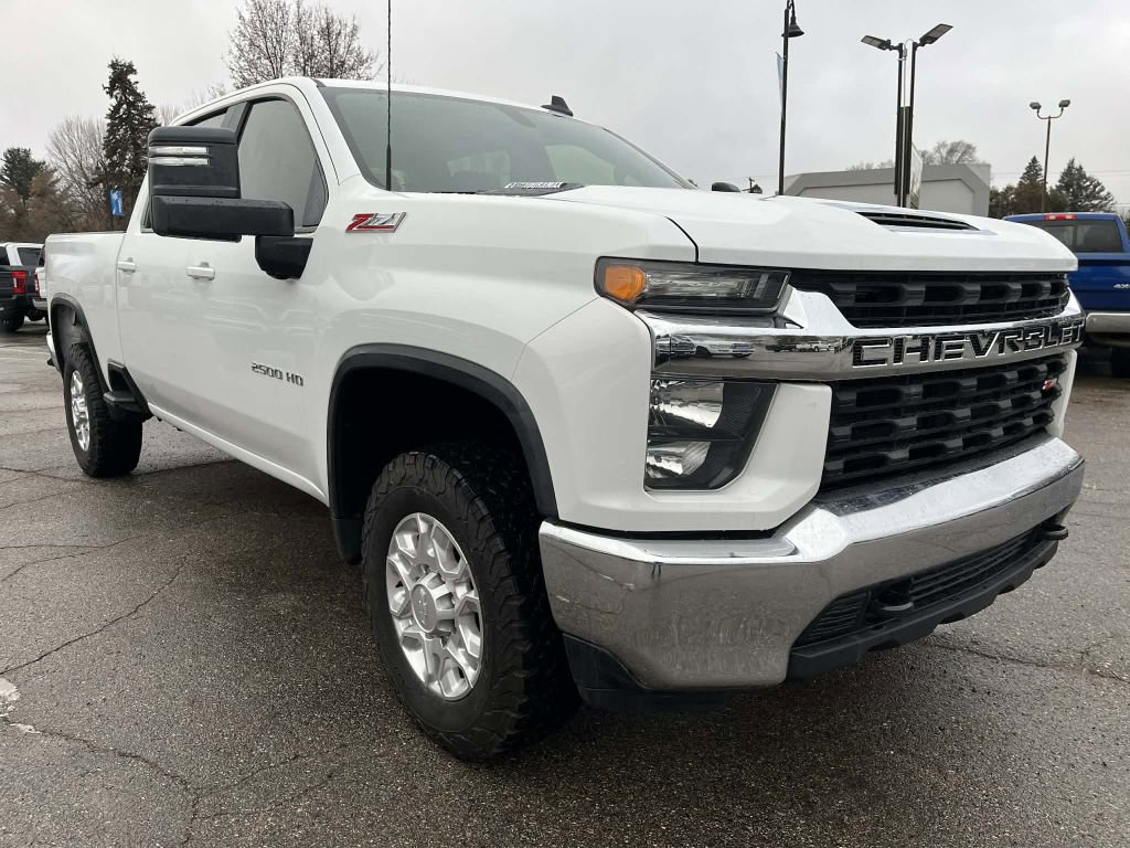 Used 2020 Chevrolet Silverado 2500 LT w/ Z71 Off-Road Package image 4