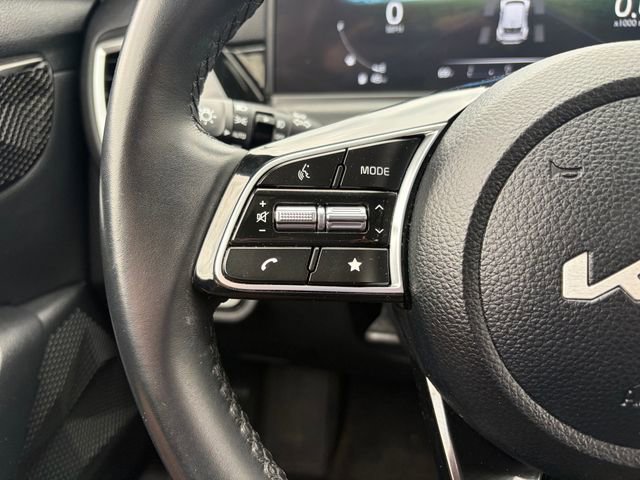 Used 2024 Kia Seltos S AWD/4WD image 14