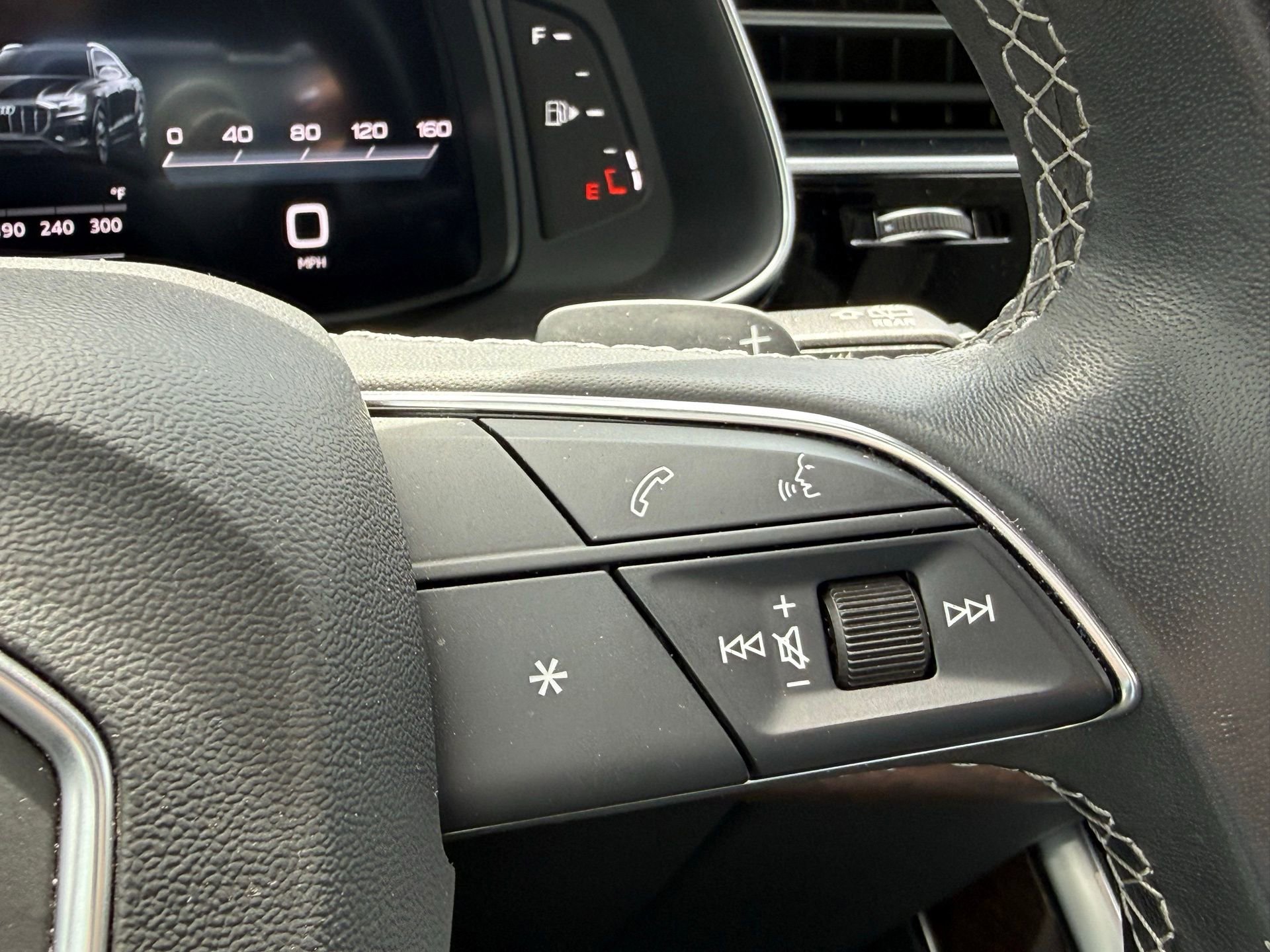 Used 2023 Audi Q8 Premium w/ Convenience Package image 41