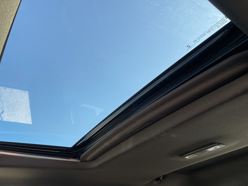 Used 2023 Chevrolet Silverado 1500 LTZ w/ LTZ Premium Package image 5