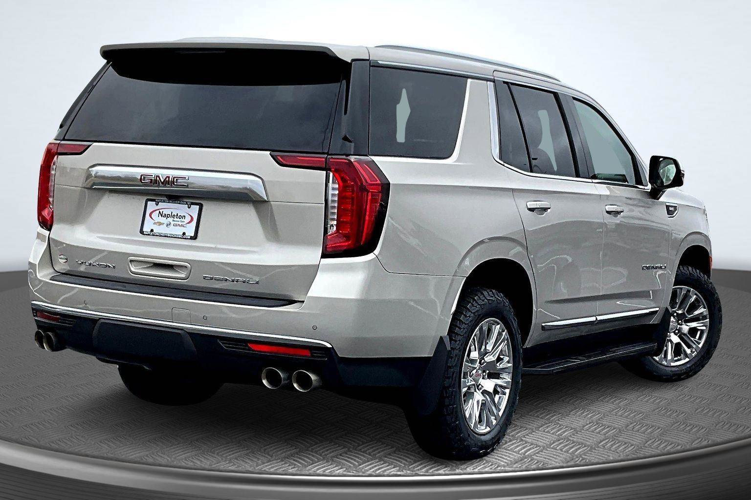 Used 2023 GMC Yukon Denali w/ Max Trailering Package AWD/4WD image 2