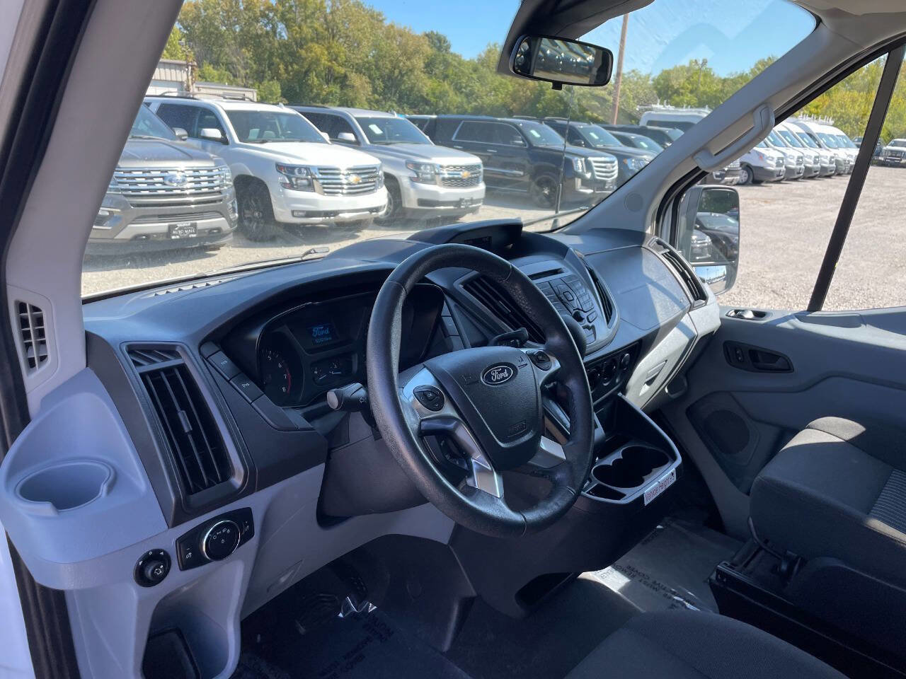Used 2015 Ford Transit 150 XLT RWD image 16