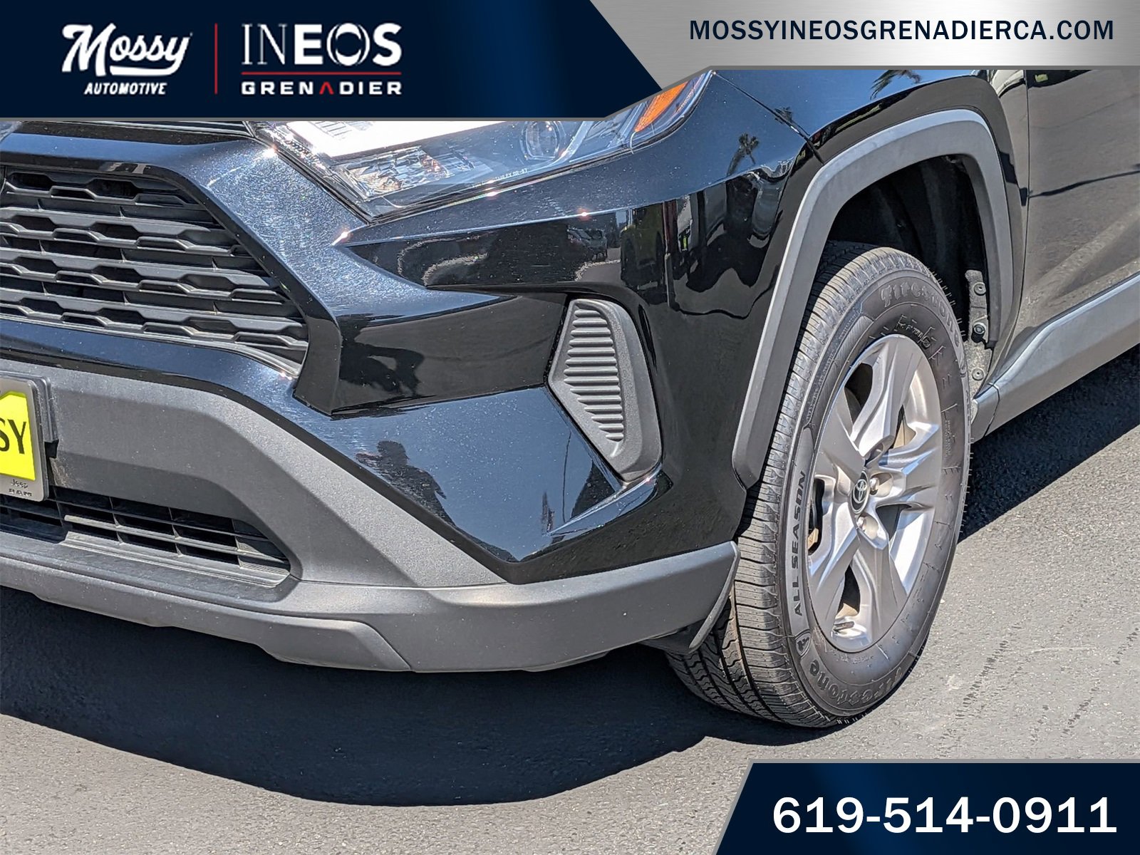 Used 2023 Toyota RAV4 XLE image 9