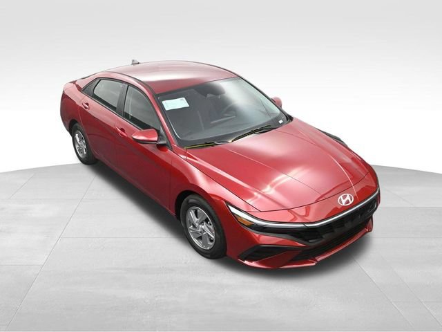 Certified 2026 Hyundai Elantra SE FWD image 22