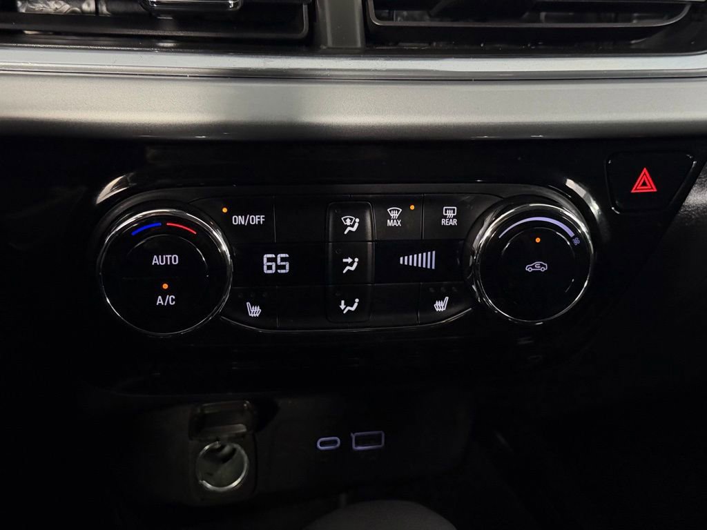 Used 2024 Chevrolet Trax LT w/ Driver Confidence Package image 24