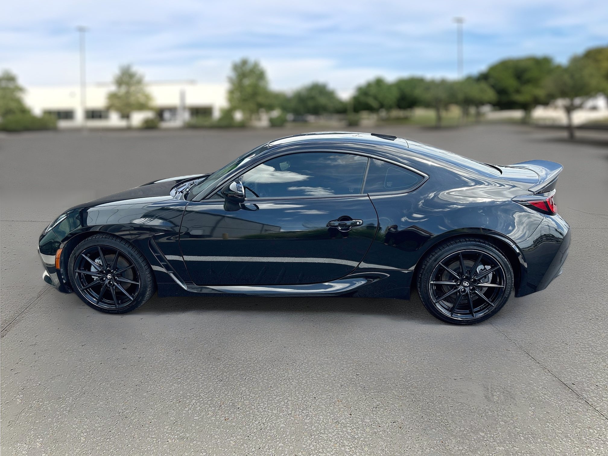 Used 2024 Toyota GR86 Premium RWD image 7