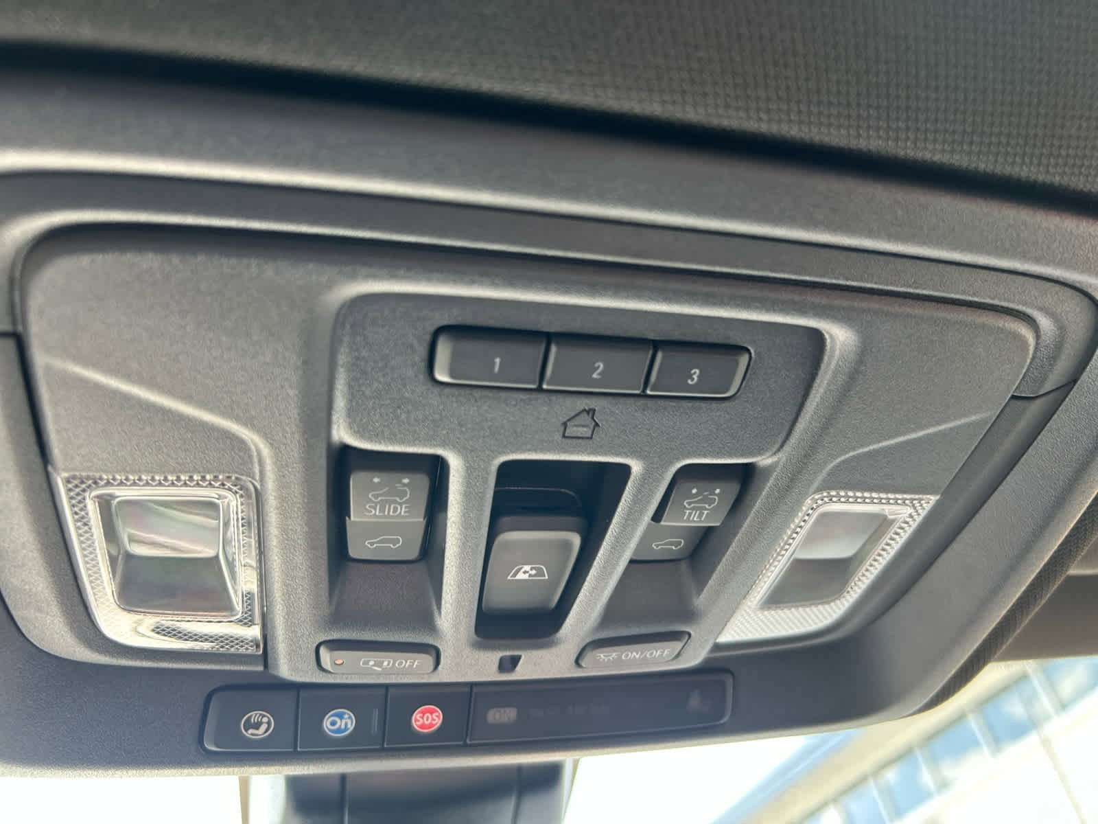Used 2022 Chevrolet Silverado 1500 High Country w/ LPO, Dark Essentials Package AWD/4WD image 25