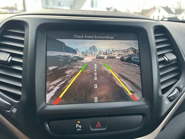 Used 2018 Jeep Cherokee Limited image 28