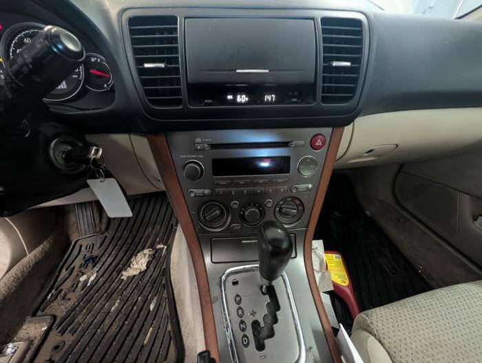 Used 2006 Subaru Outback 2.5i AWD/4WD image 35