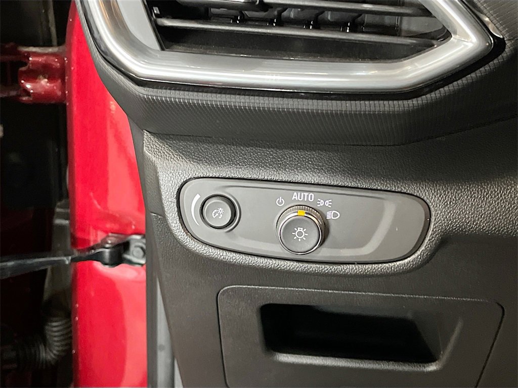 Used 2023 Chevrolet TrailBlazer LT w/ Convenience Package image 10