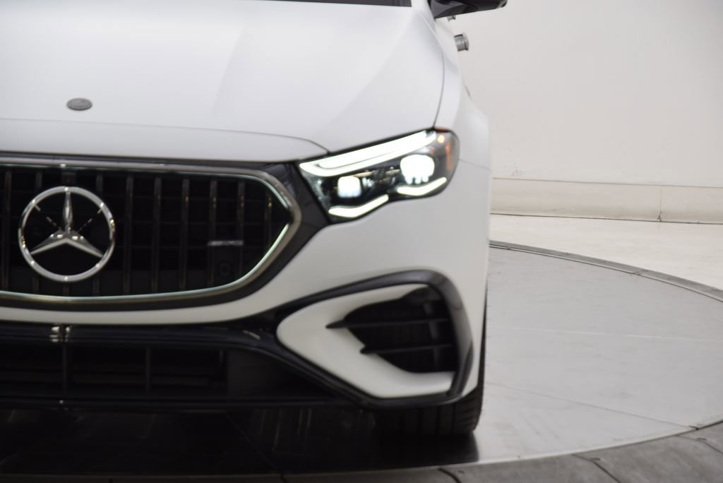 New 2026 Mercedes-Benz E 53 AMG e 4MATIC Sedan image 10