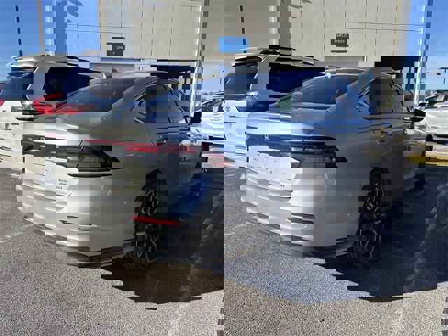 Used 2024 Honda Accord Touring image 4